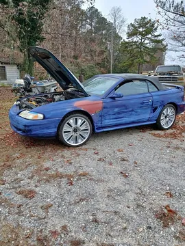 1995 Ford Mustang Convertible 2D