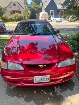 1995 Ford Mustang Deluxe Convertible 2D