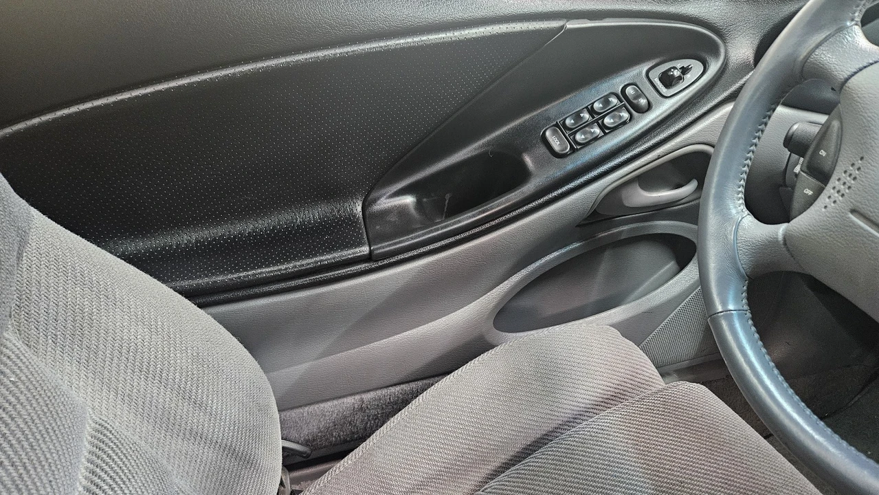 1995 Ford SN95 Mustang - Image 17 of 21