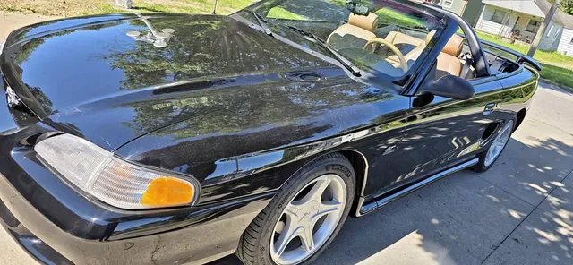 1995 Ford Mustang GT Convertible 2D