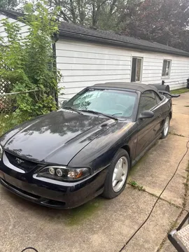 1995 Ford Mustang GT Convertible 2D