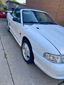 1995 Ford Mustang GT Convertible 2D