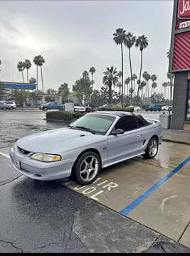 1995 Ford Mustang GT Convertible 2D