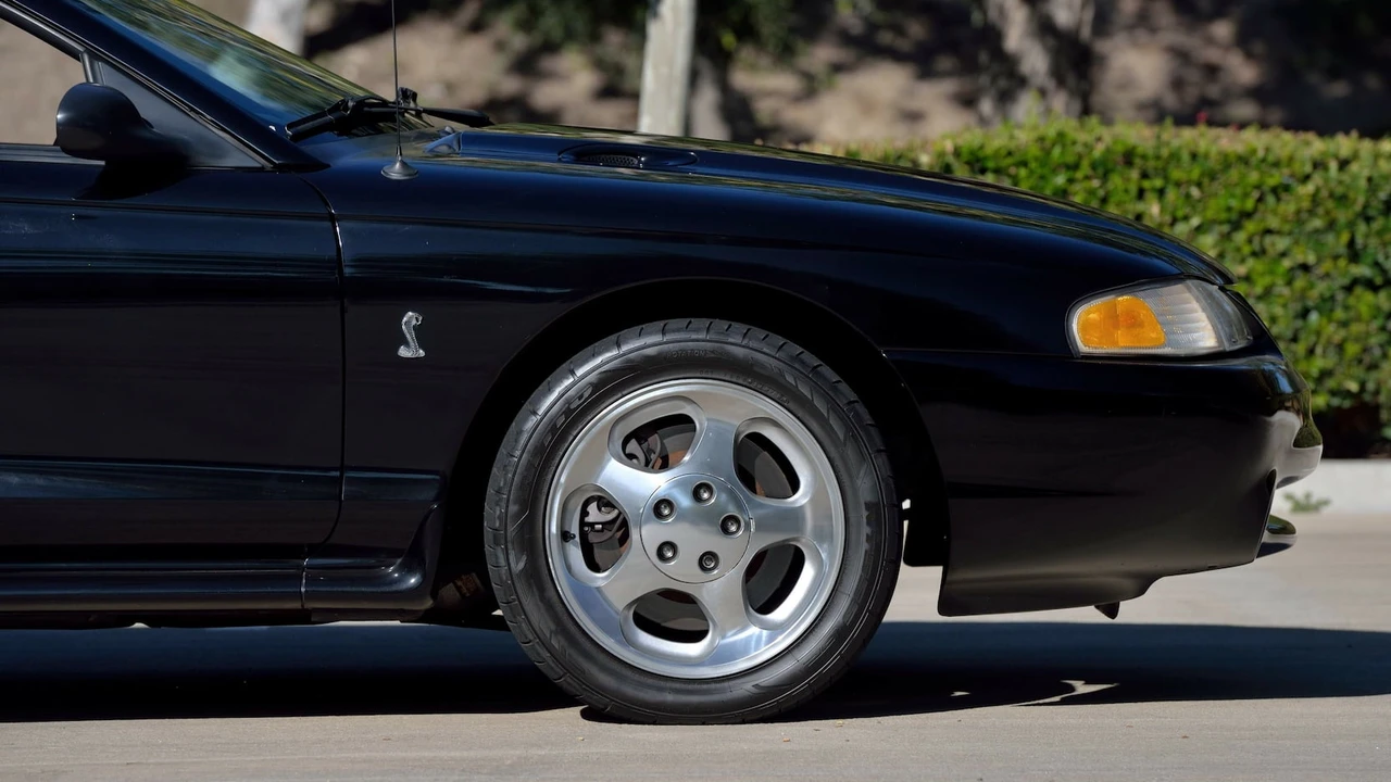 1995 Ford SN95 Mustang Cobra - Image 19 of 27