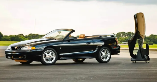 1995 Ford Mustang SVT Cobra Convertible
