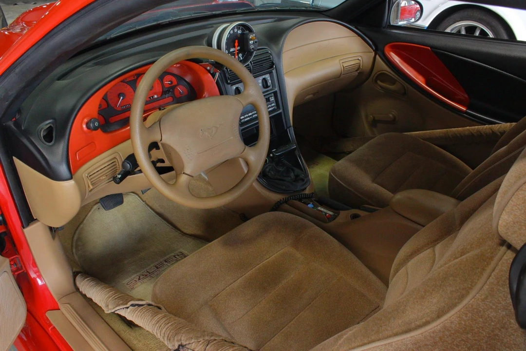 1995 Ford Mustang - Image 10 of 31