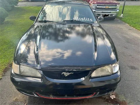 1995 Ford Mustang V6 Coupe 2D