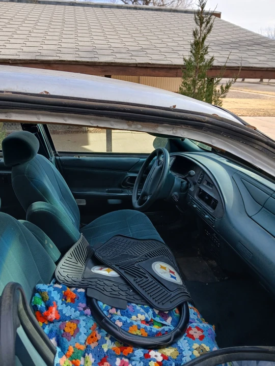 1995 Ford Taurus 2nd Gen - Image 2 of 11