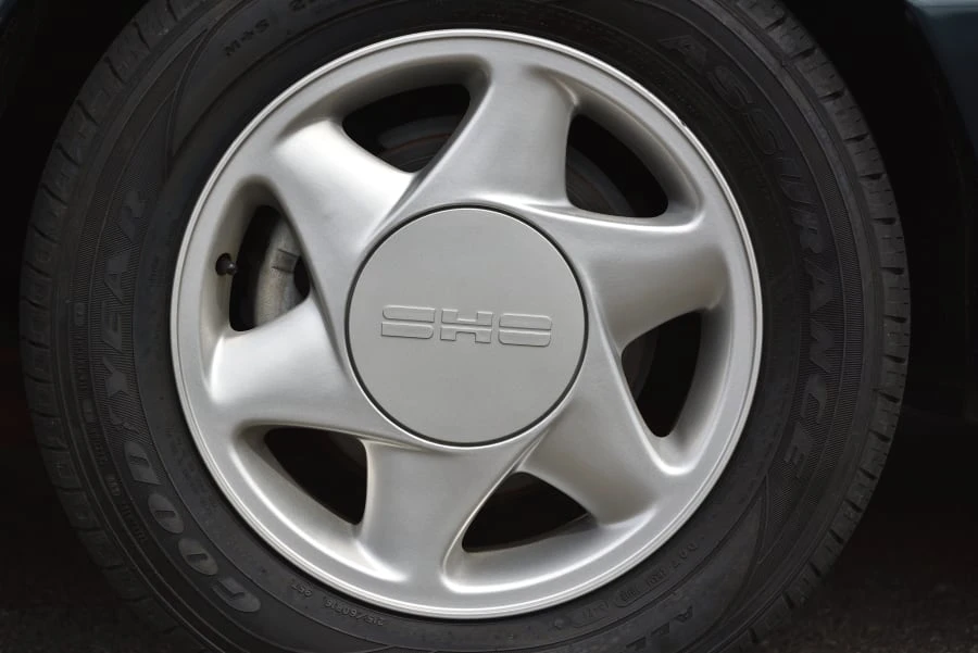 1995 Ford Taurus SHO 2nd Gen - Image 17 of 31