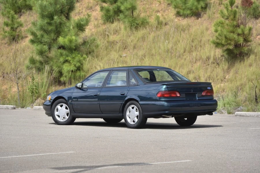 1995 Ford Taurus SHO 2nd Gen - Image 16 of 31
