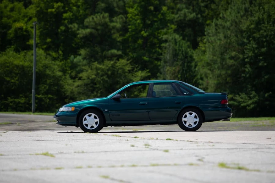 1995 Ford Taurus SHO 2nd Gen - Image 2 of 20