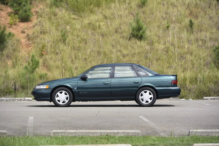 1995 Ford Taurus SHO 2nd Gen - Image 2 of 31