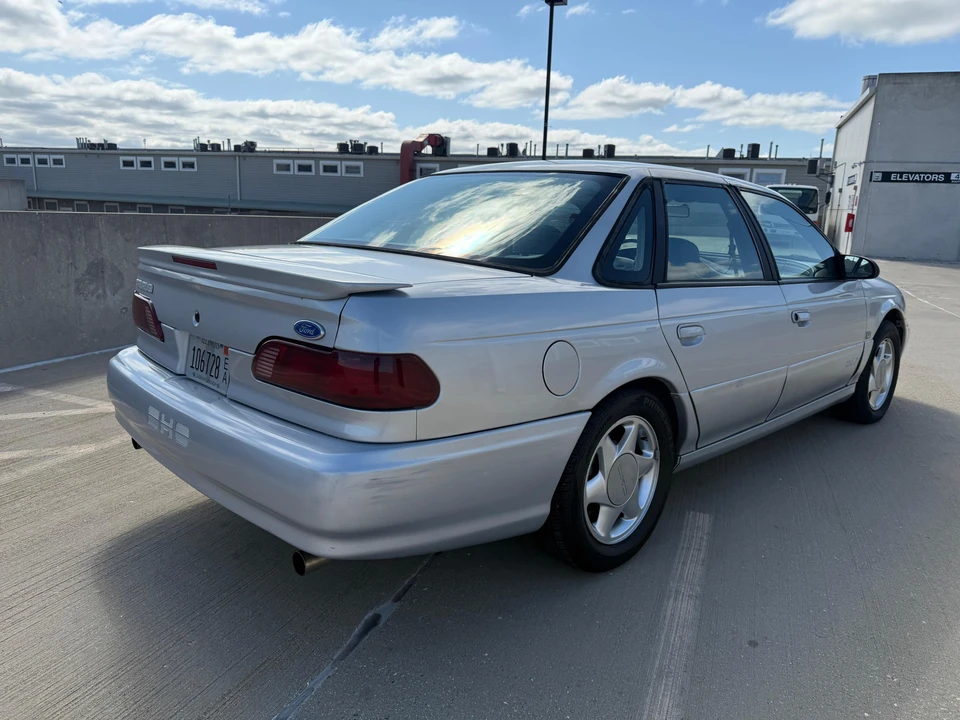 1995 Ford Taurus SHO 2nd Gen - Image 9 of 31