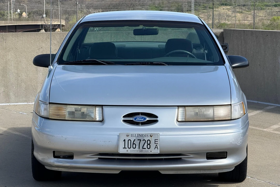 1995 Ford Taurus SHO 2nd Gen - Image 2 of 31