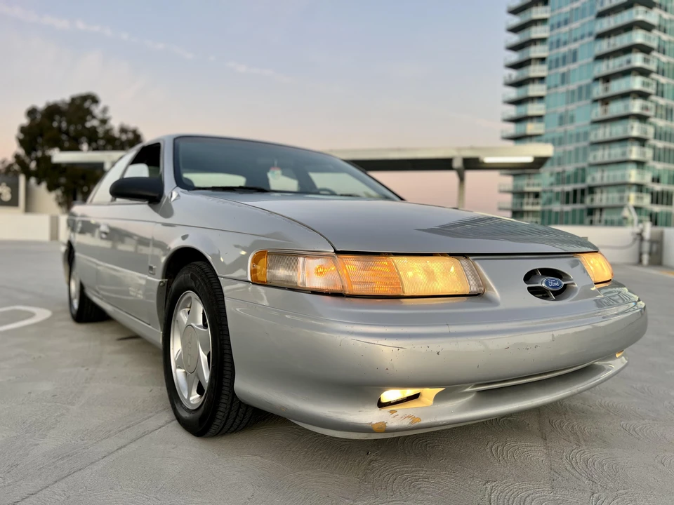 1995 Ford Taurus SHO 2nd Gen - Image 23 of 31