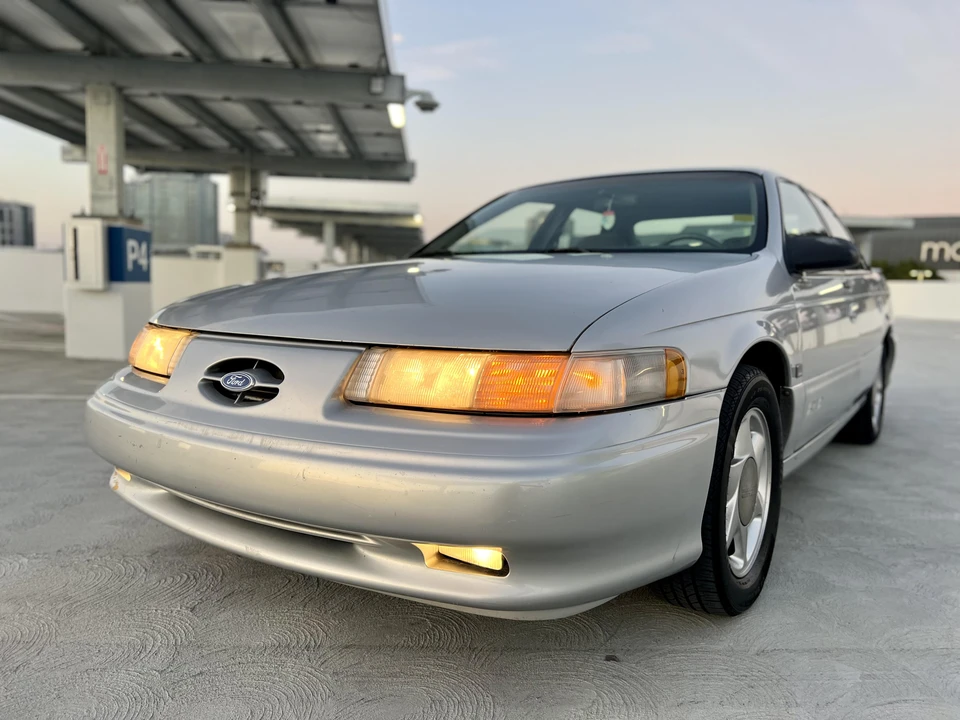 1995 Ford Taurus SHO 2nd Gen - Image 9 of 31