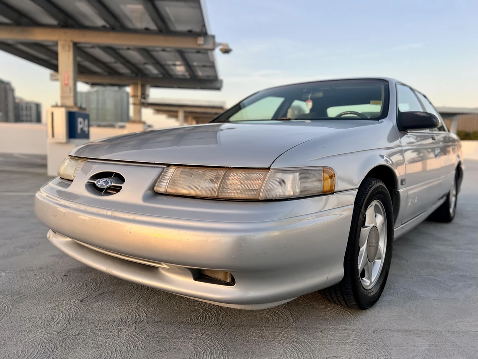 1995 Ford Taurus SHO 2nd Gen - Image 10 of 31