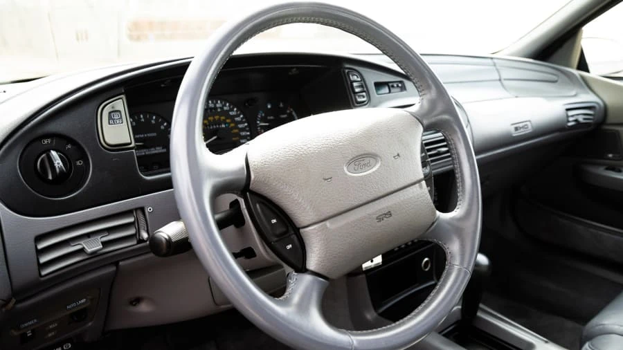 1995 Ford Taurus SHO 2nd Gen - Image 15 of 27