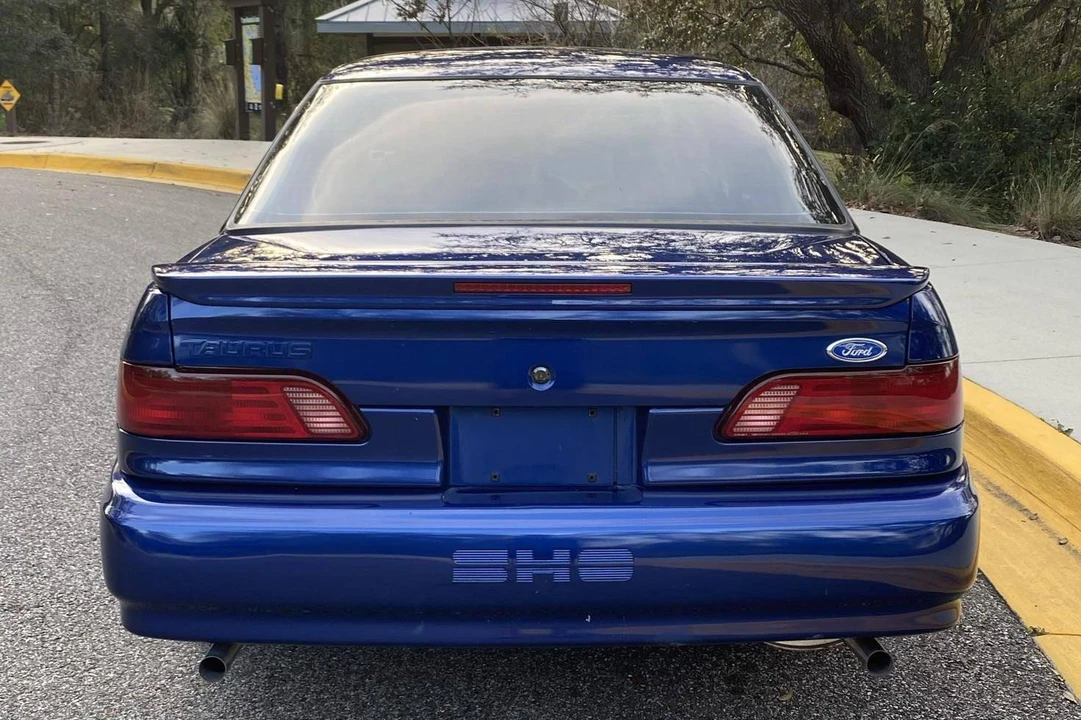1995 Ford Taurus SHO 2nd Gen - Image 5 of 13