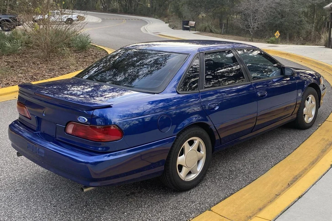 1995 Ford Taurus SHO 2nd Gen - Image 4 of 13