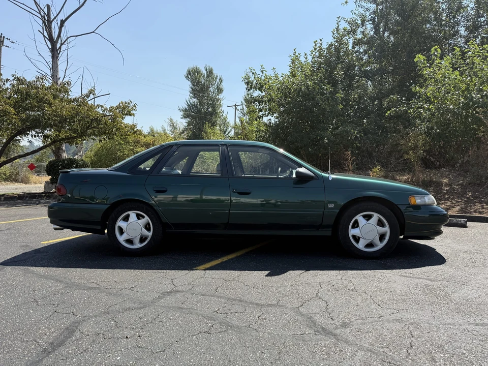 1995 Ford Taurus SHO 2nd Gen - Image 9 of 31
