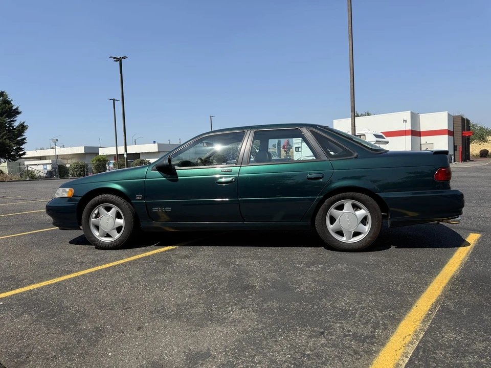 1995 Ford Taurus SHO 2nd Gen - Image 4 of 31