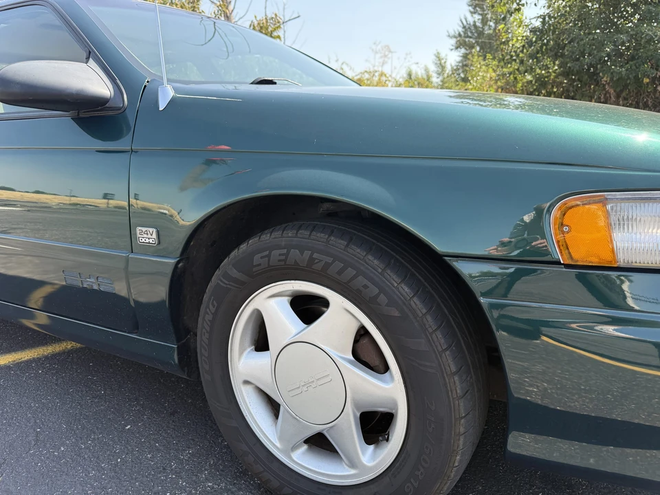 1995 Ford Taurus SHO 2nd Gen - Image 18 of 31