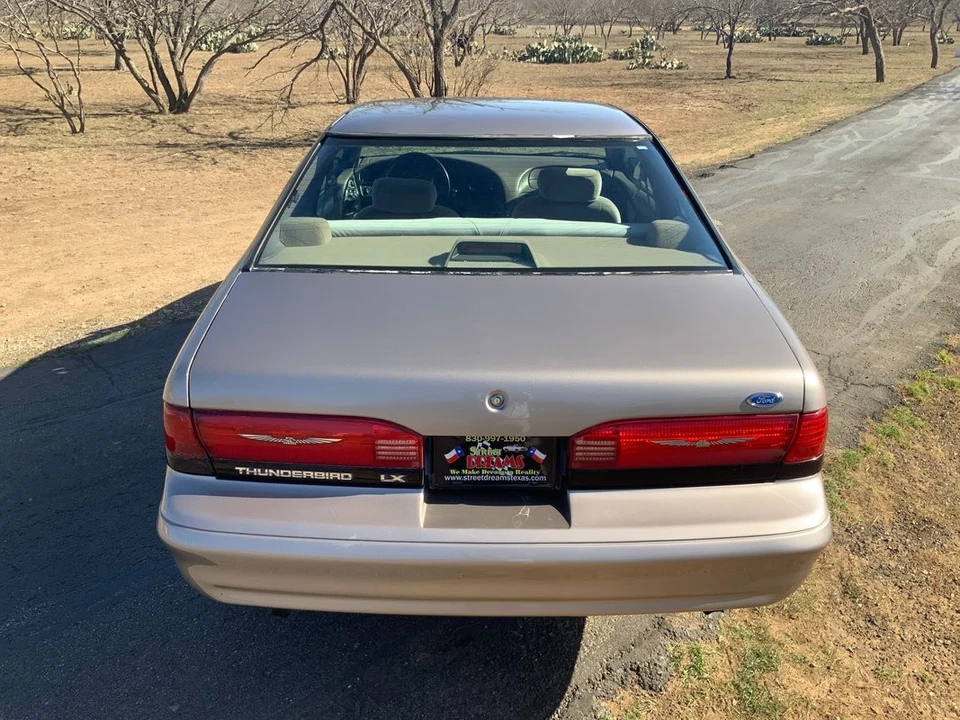 1995 Ford Thunderbird 10th Gen - Image 5 of 12
