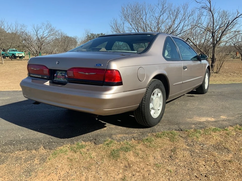 1995 Ford Thunderbird 10th Gen - Image 6 of 12
