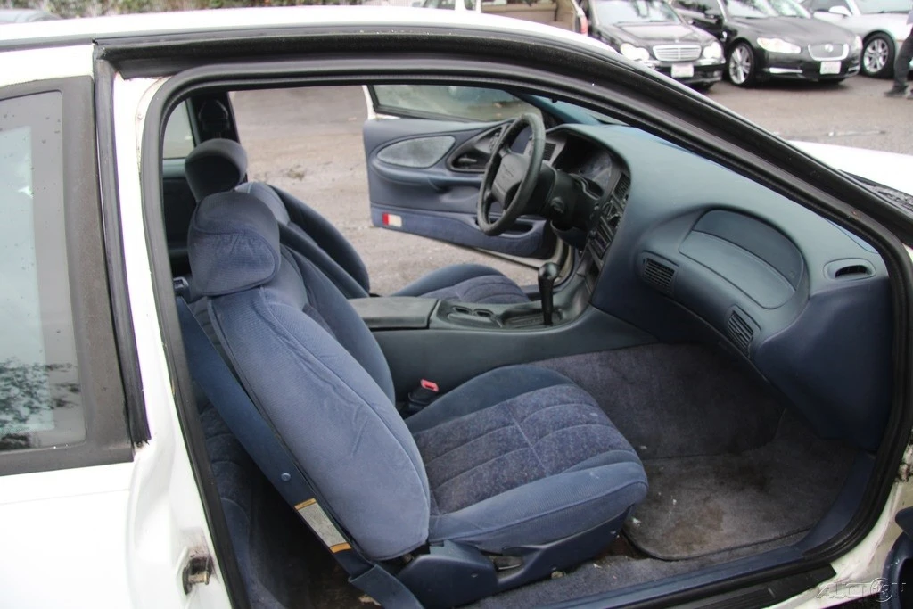 1995 Ford Thunderbird 10th Gen - Image 19 of 21