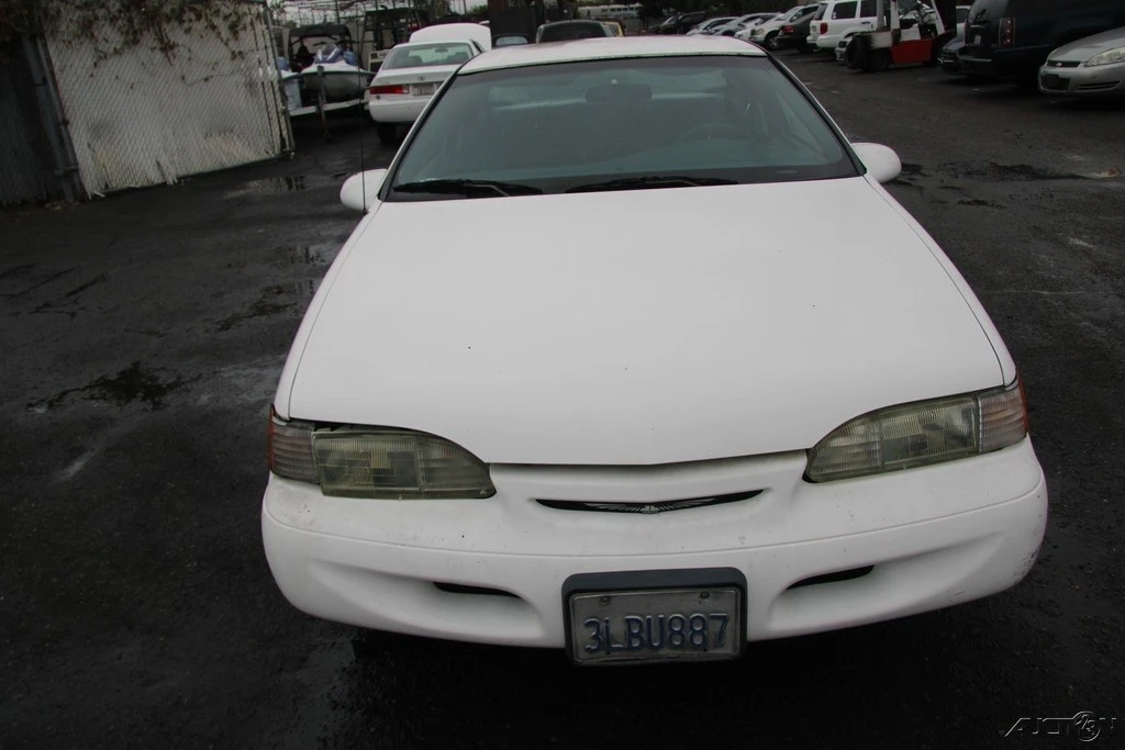 1995 Ford Thunderbird 10th Gen - Image 9 of 21