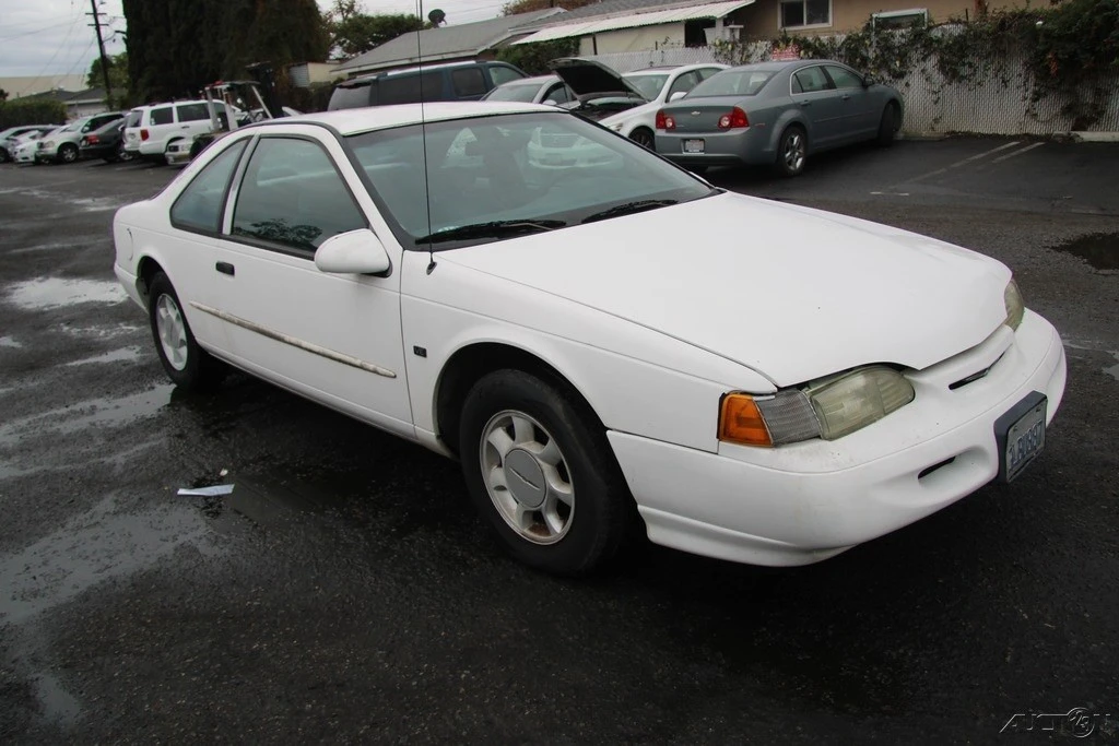 1995 Ford Thunderbird 10th Gen - Image 8 of 21