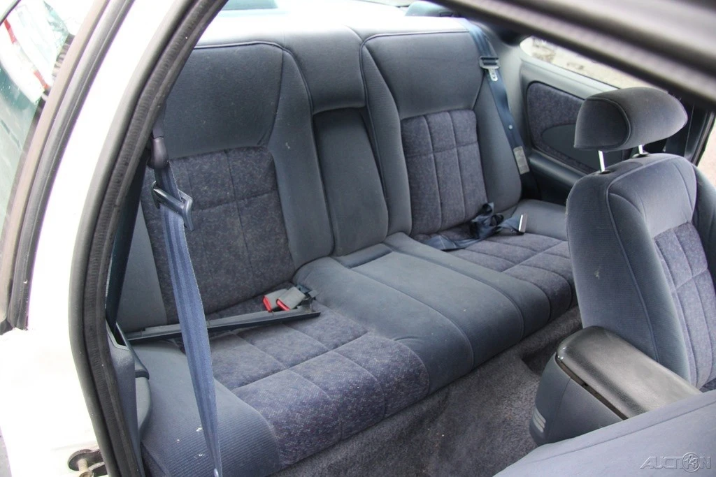 1995 Ford Thunderbird 10th Gen - Image 17 of 21