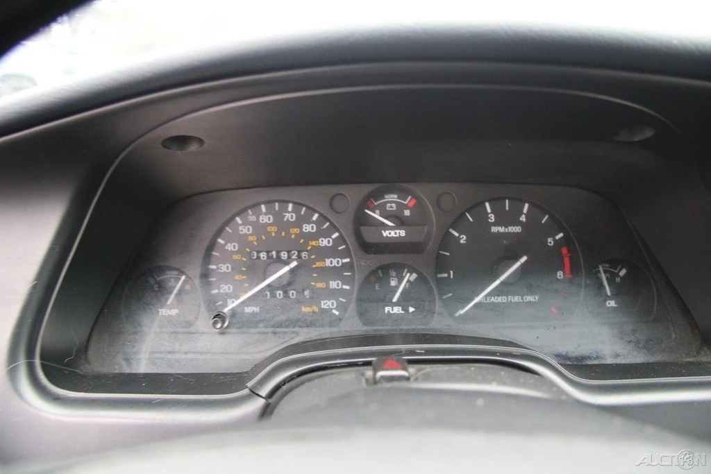 1995 Ford Thunderbird 10th Gen - Image 13 of 21