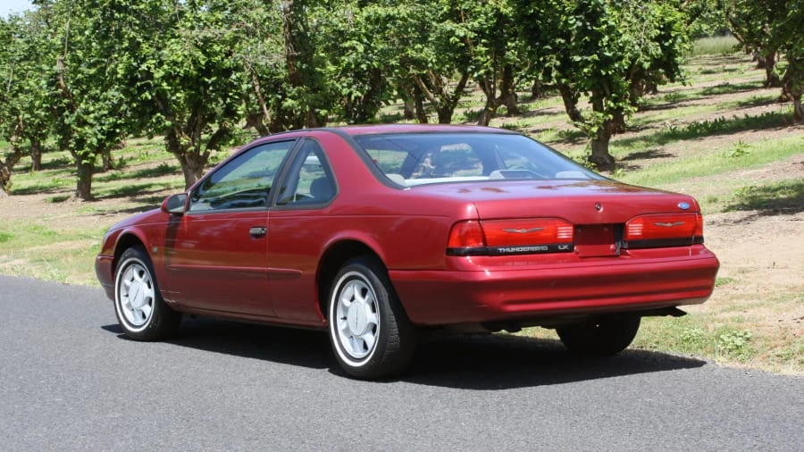 1995 Ford Thunderbird 10th Gen - Image 3 of 9