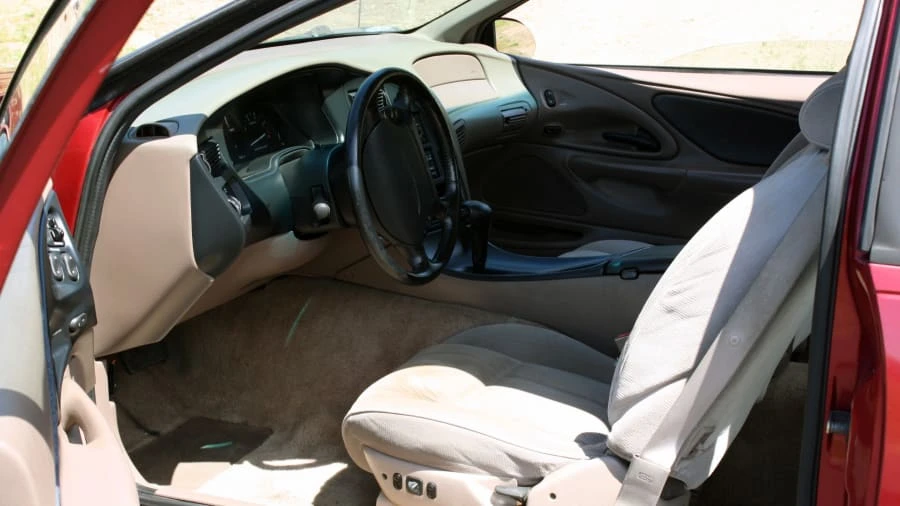 1995 Ford Thunderbird 10th Gen - Image 5 of 9