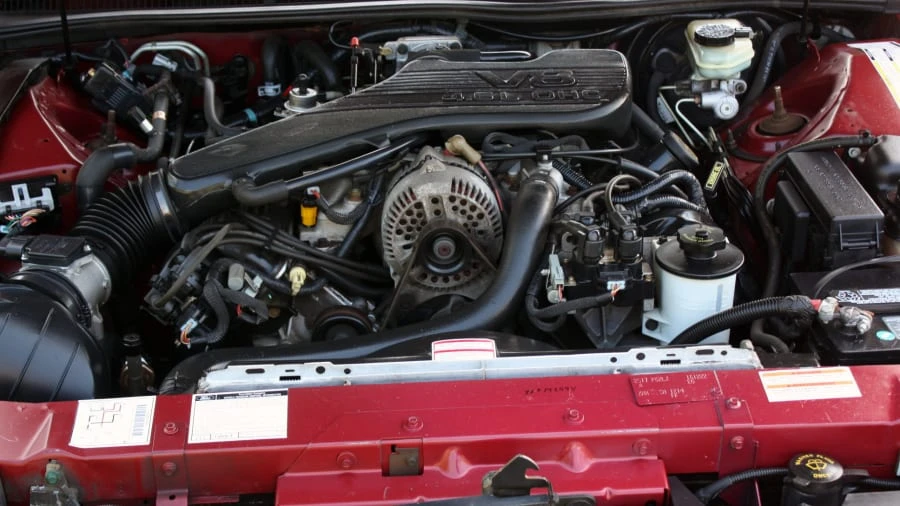 1995 Ford Thunderbird 10th Gen - Image 6 of 9