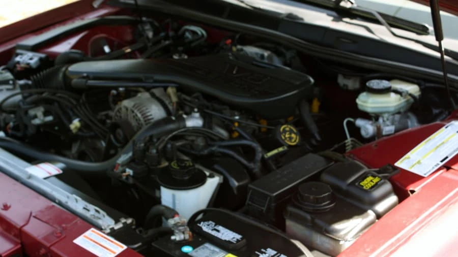 1995 Ford Thunderbird 10th Gen - Image 7 of 9