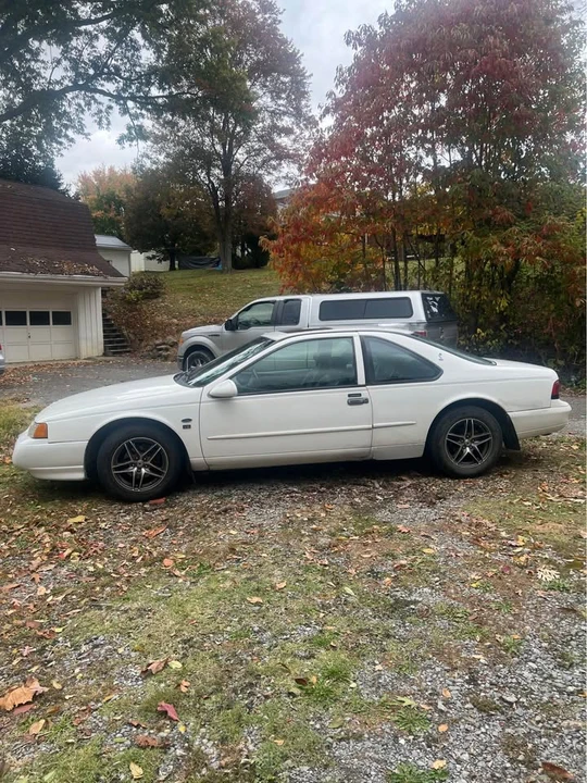 1995 Ford Thunderbird 10th Gen - Image 3 of 6