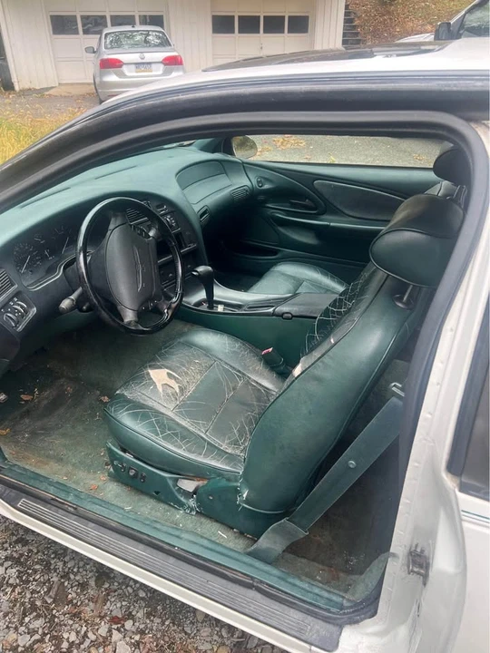 1995 Ford Thunderbird 10th Gen - Image 6 of 6