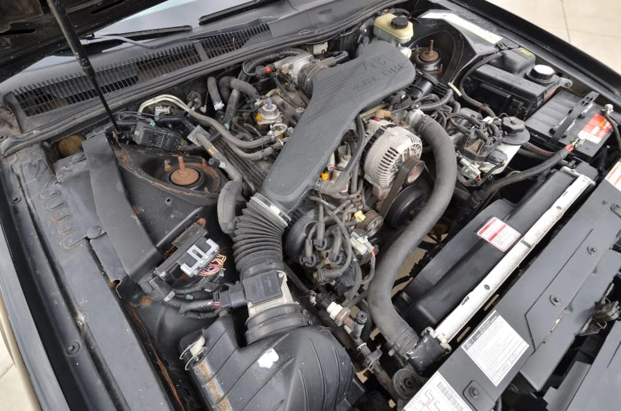 1995 Ford Thunderbird 10th Gen - Image 5 of 7