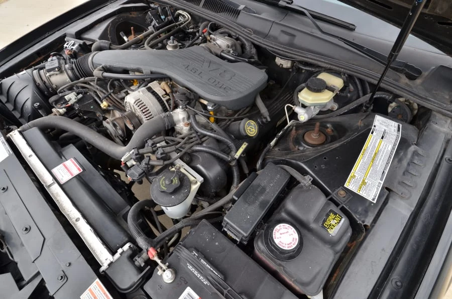 1995 Ford Thunderbird 10th Gen - Image 6 of 7
