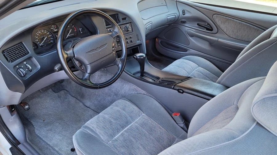 1995 Ford Thunderbird 10th Gen - Image 3 of 8