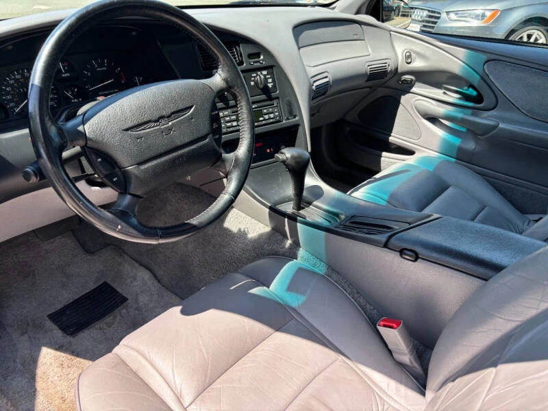 1995 Ford Thunderbird 10th Gen - Image 11 of 13