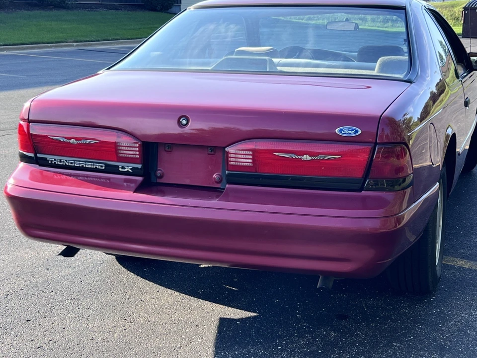 1995 Ford Thunderbird 10th Gen - Image 5 of 21