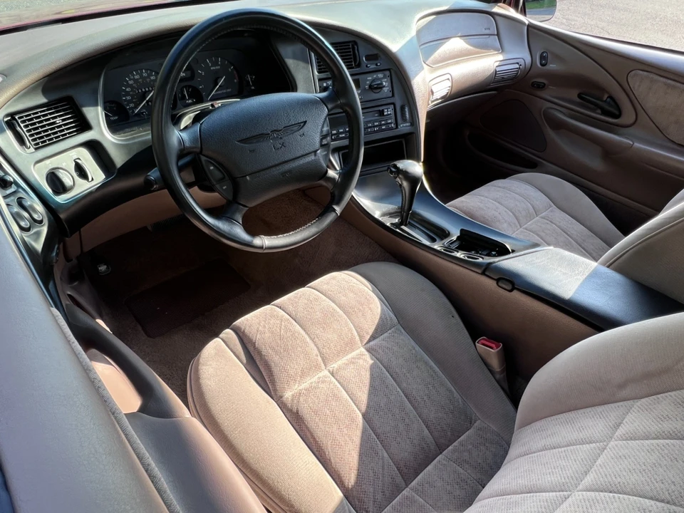 1995 Ford Thunderbird 10th Gen - Image 15 of 21