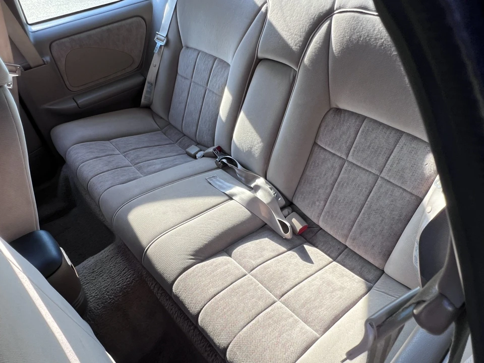 1995 Ford Thunderbird 10th Gen - Image 18 of 21