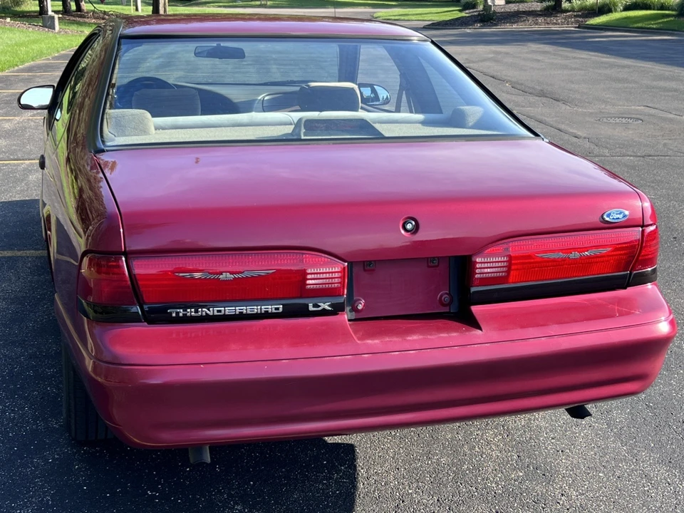 1995 Ford Thunderbird 10th Gen - Image 4 of 21