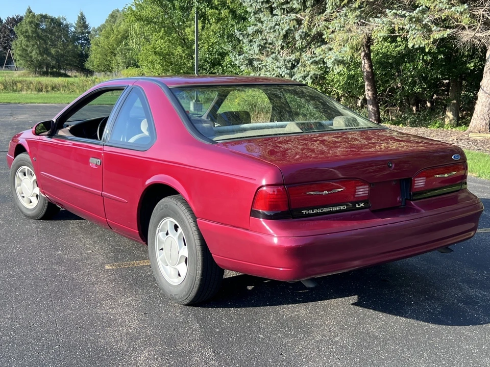 1995 Ford Thunderbird 10th Gen - Image 3 of 21