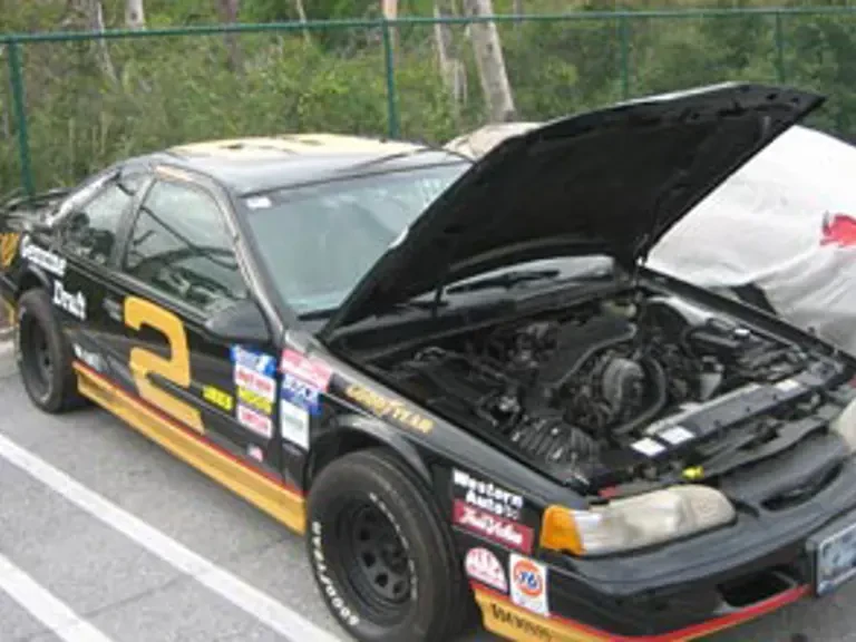 1995 Ford Thunderbird 10th Gen - Image 3 of 9